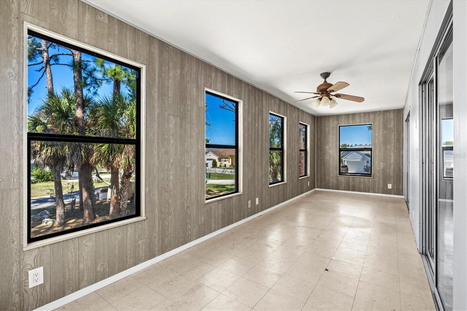 1312 TWIN LAKES AVE, NOKOMIS, FL, 34275