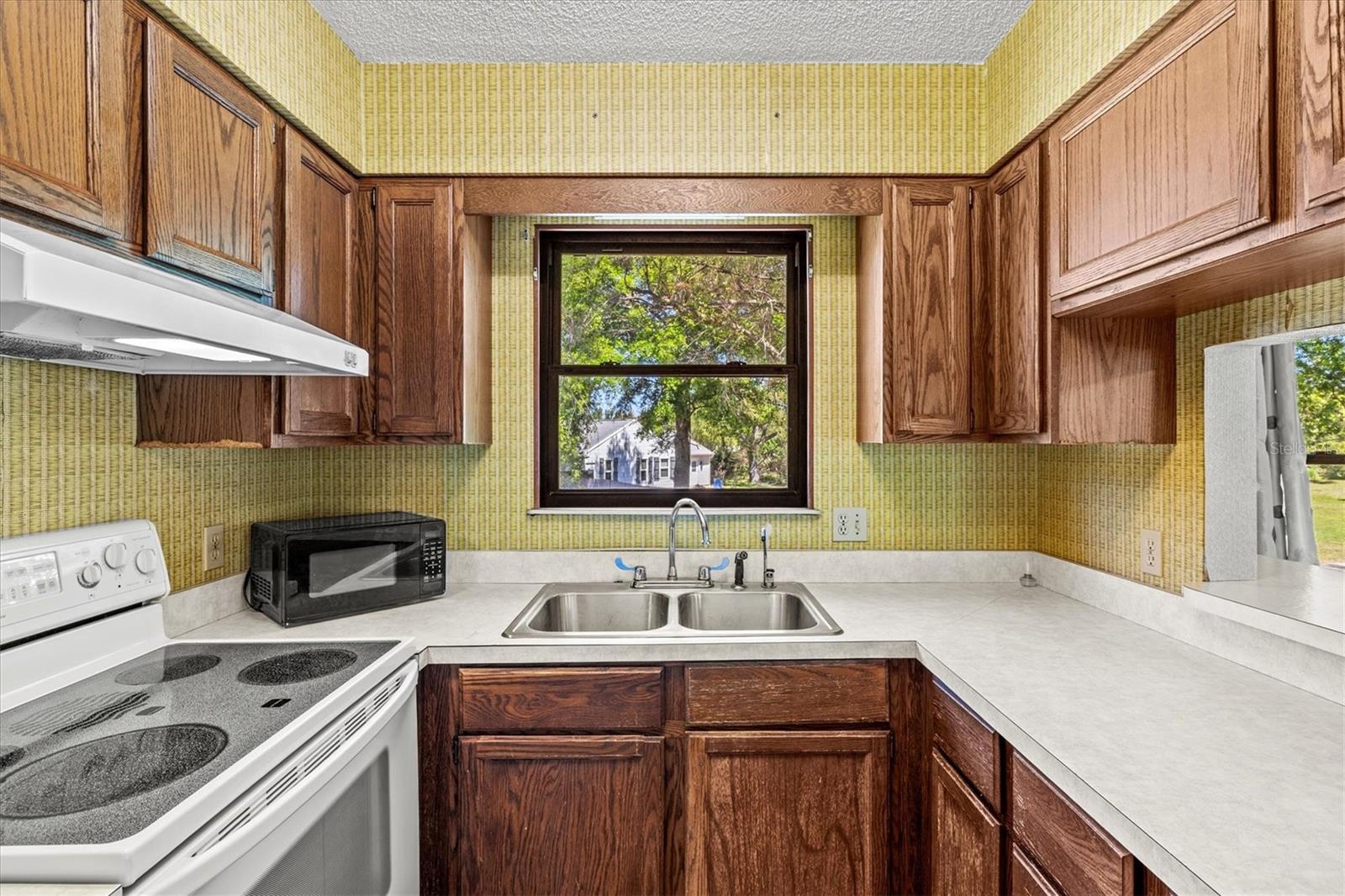 1312 TWIN LAKES AVE, NOKOMIS, FL, 34275