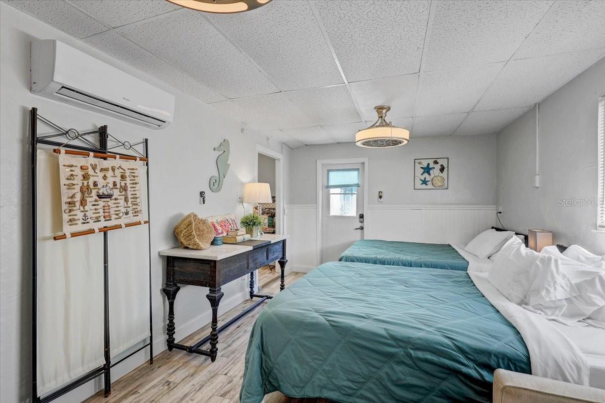 756 MANDALAY AVE, CLEARWATER BEACH, FL, 33767
