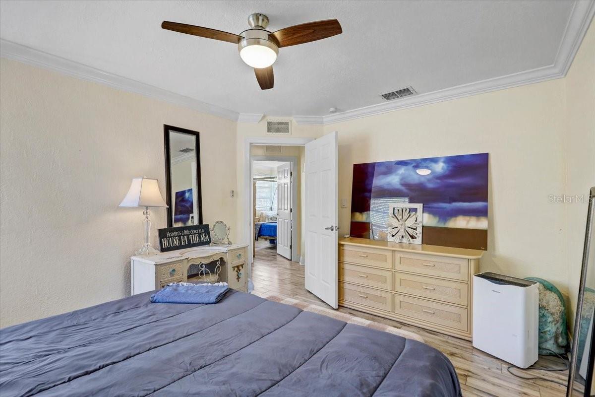 756 MANDALAY AVE, CLEARWATER BEACH, FL, 33767