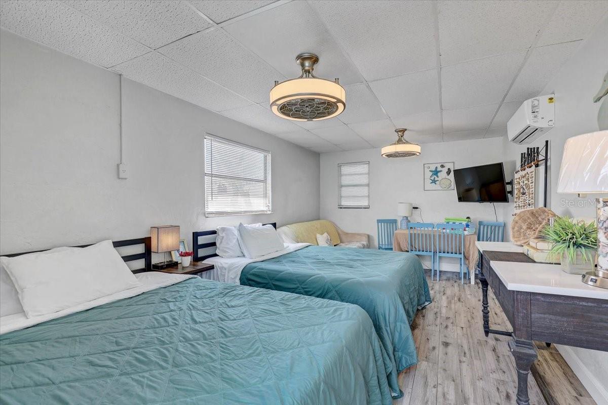 756 MANDALAY AVE, CLEARWATER BEACH, FL, 33767