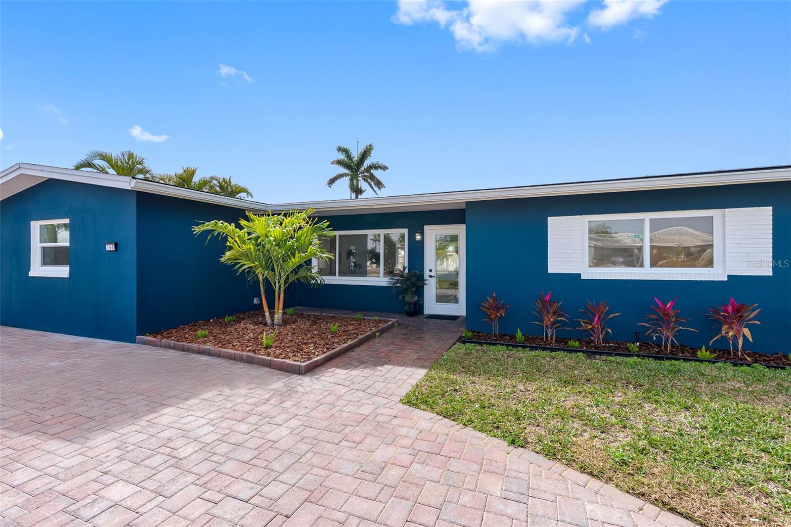 785 115TH AVE, TREASURE ISLAND, FL, 33706
