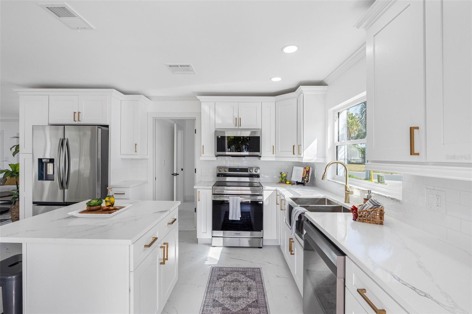 785 115TH AVE, TREASURE ISLAND, FL, 33706