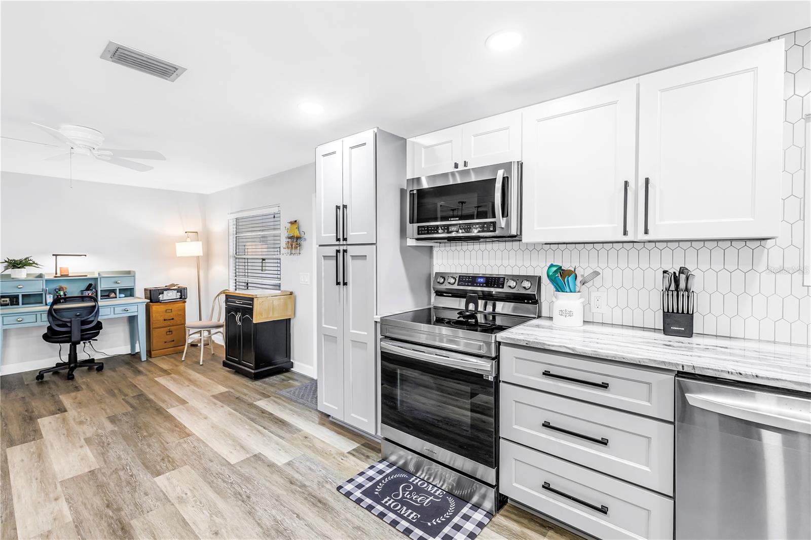 672 SUGAR PALM ST, LARGO, FL, 33778