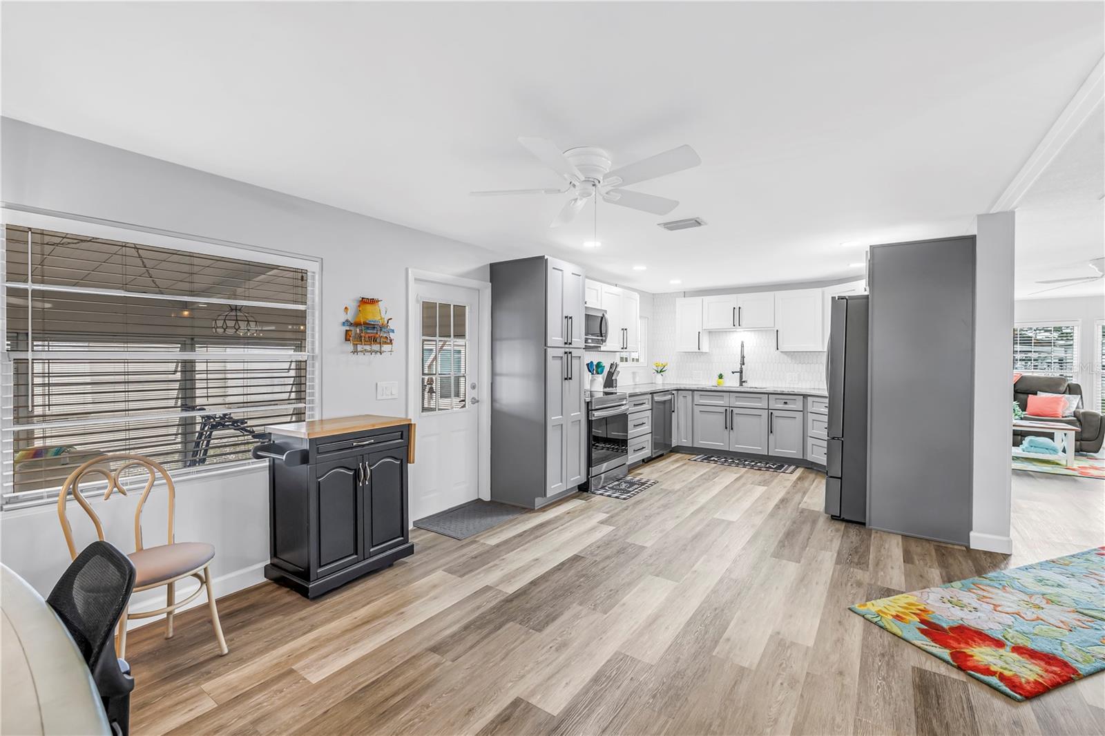 672 SUGAR PALM ST, LARGO, FL, 33778