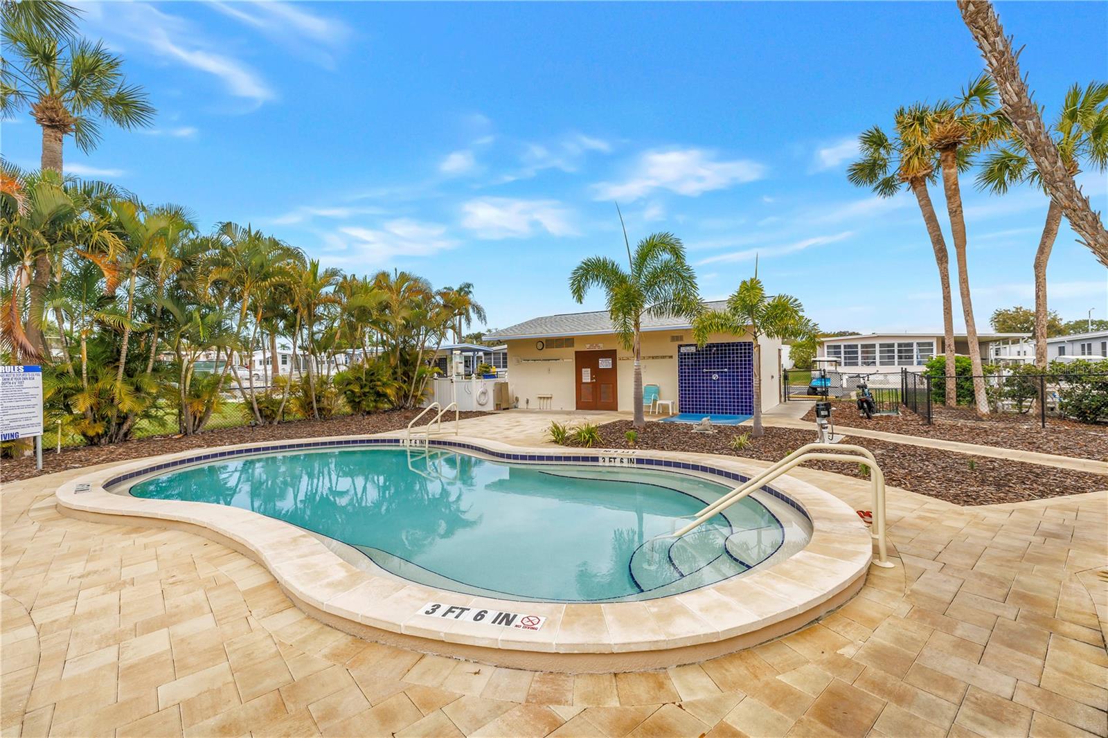 672 SUGAR PALM ST, LARGO, FL, 33778