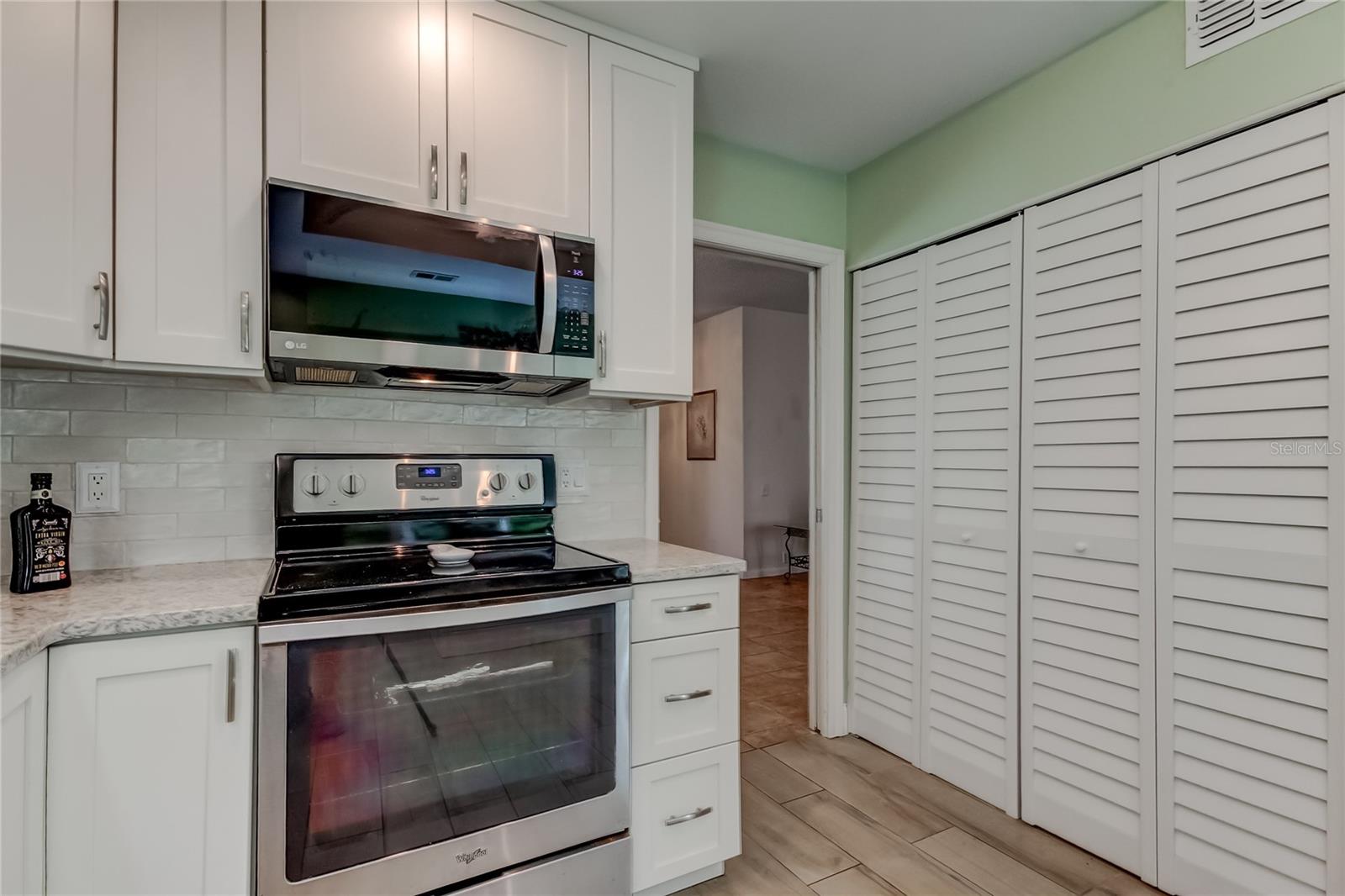 1858 LAKE CYPRESS DR #202, SAFETY HARBOR, FL, 34695