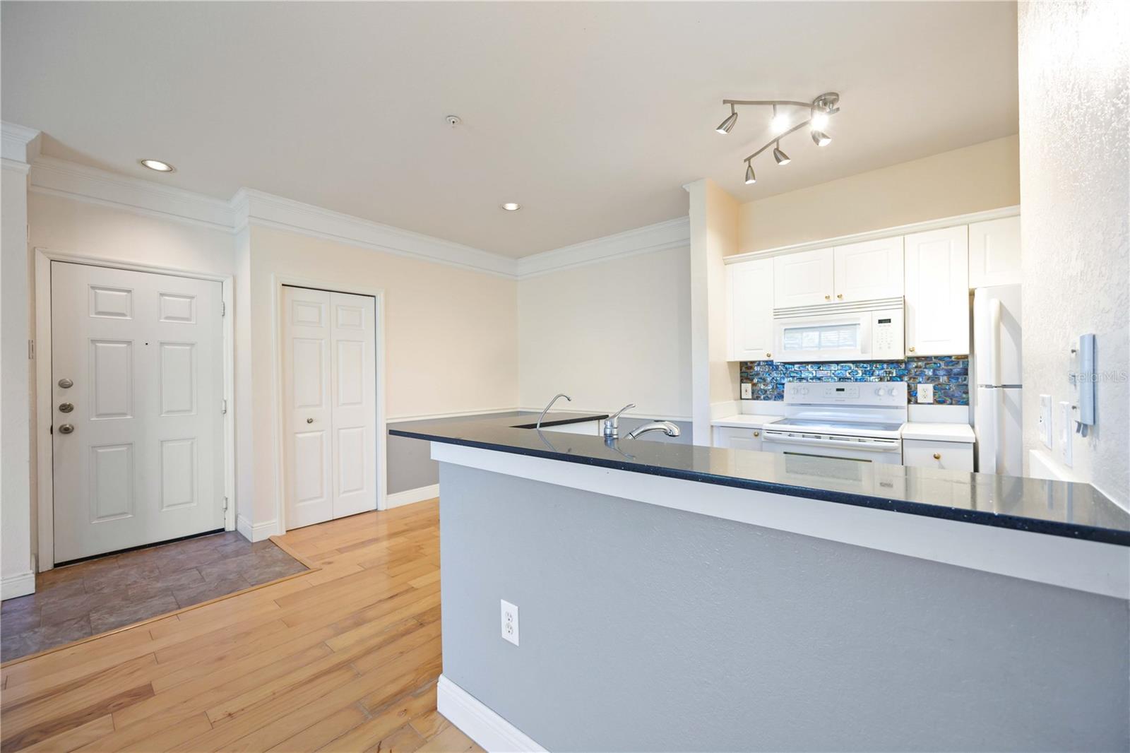 5146 NORTHRIDGE RD #210, SARASOTA, FL, 34238