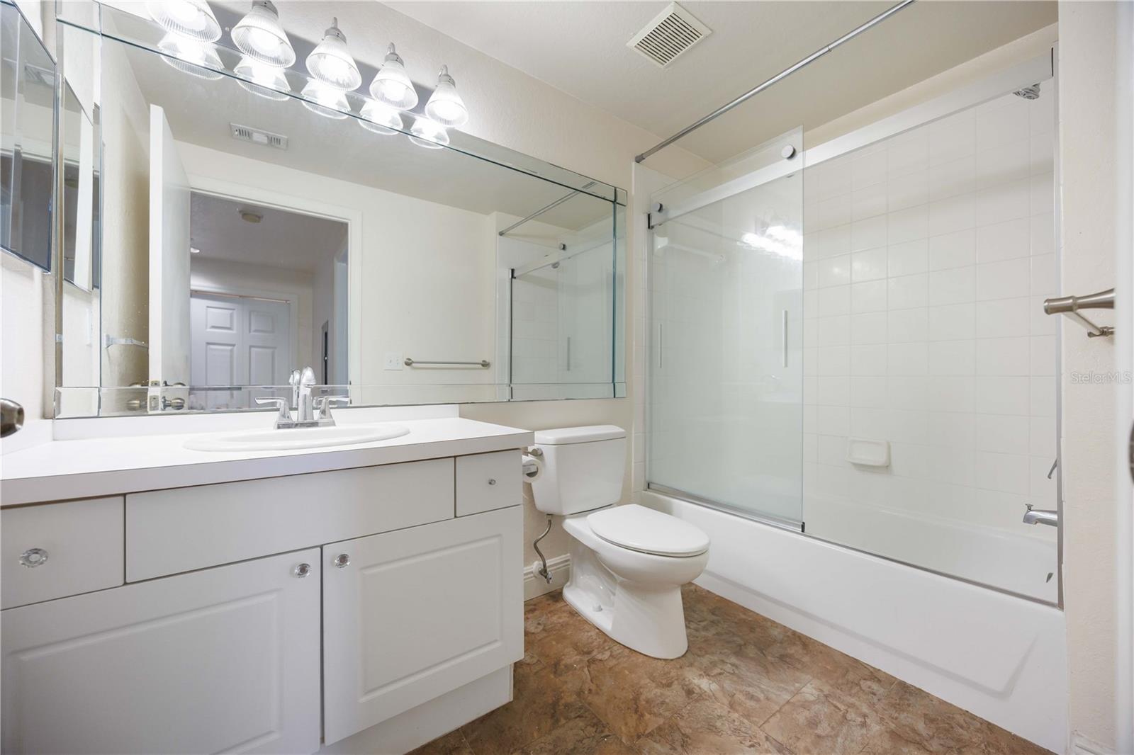 5146 NORTHRIDGE RD #210, SARASOTA, FL, 34238