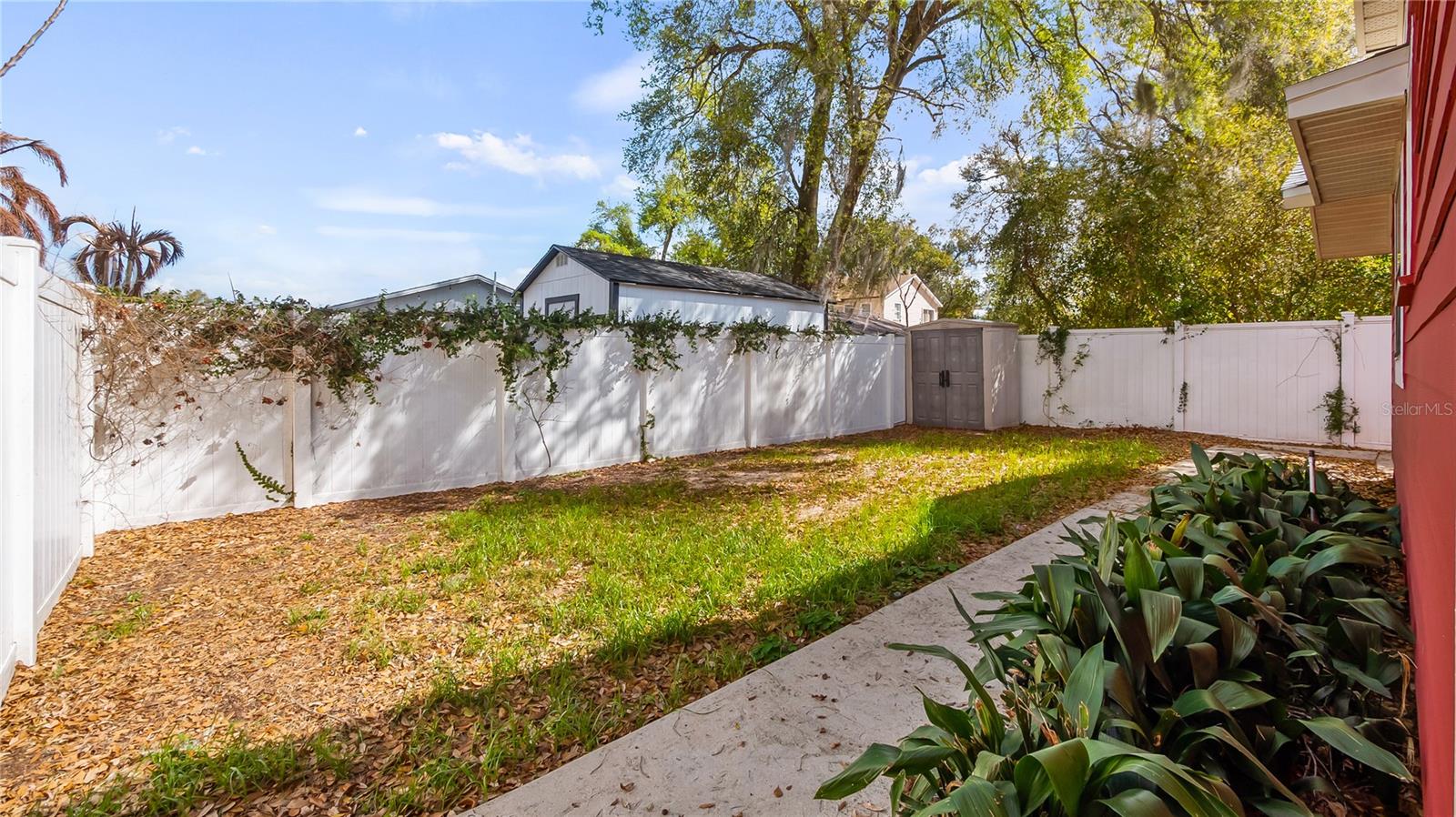 558 W MINNEOLA AVE, CLERMONT, FL, 34711