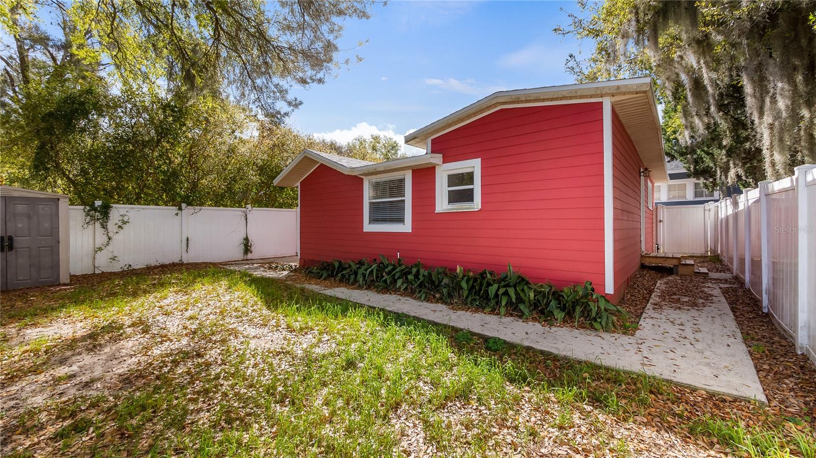 558 W MINNEOLA AVE, CLERMONT, FL, 34711