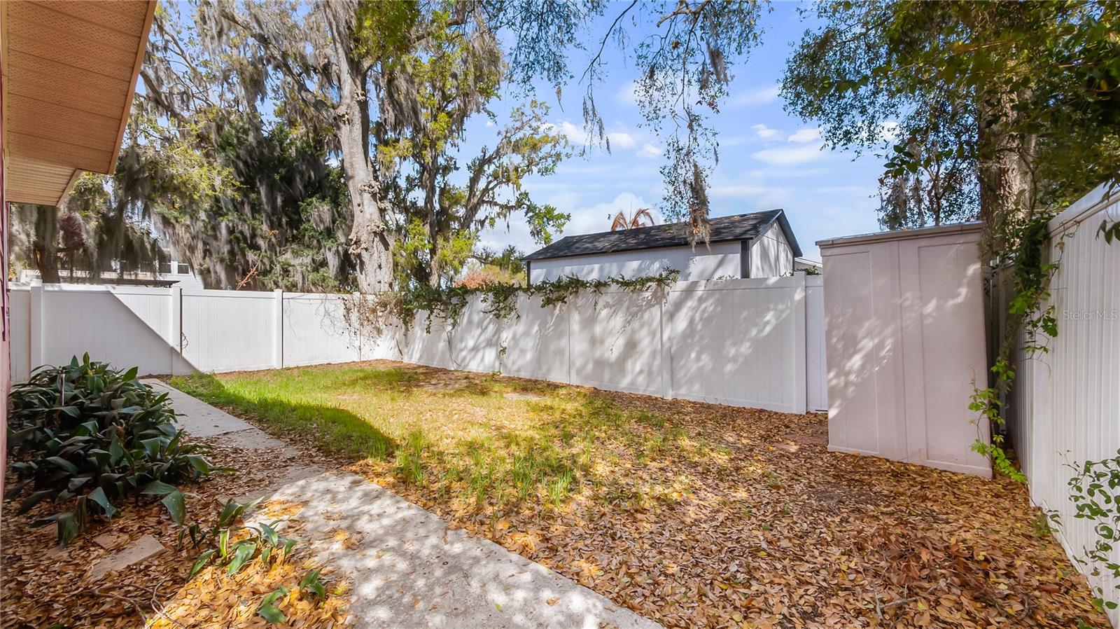 558 W MINNEOLA AVE, CLERMONT, FL, 34711