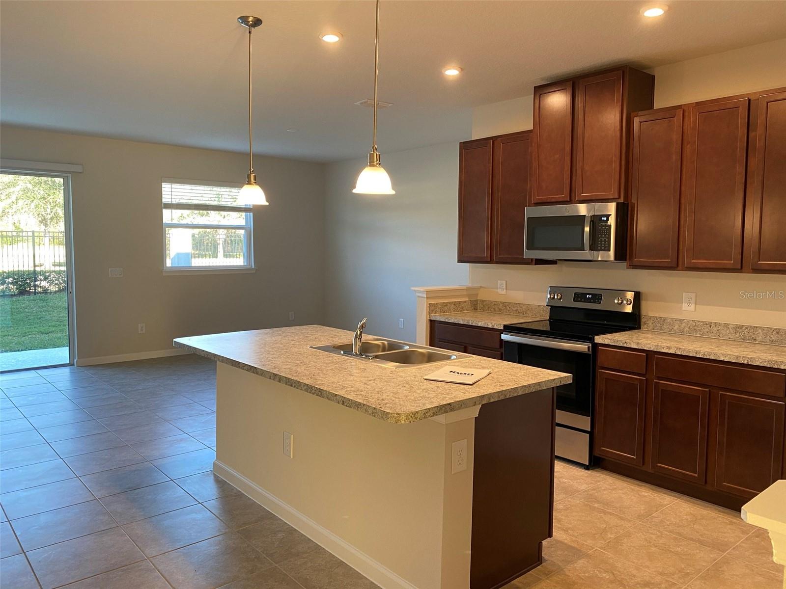 2716 PLEASANT CYPRESS CIR, KISSIMMEE, FL, 34741
