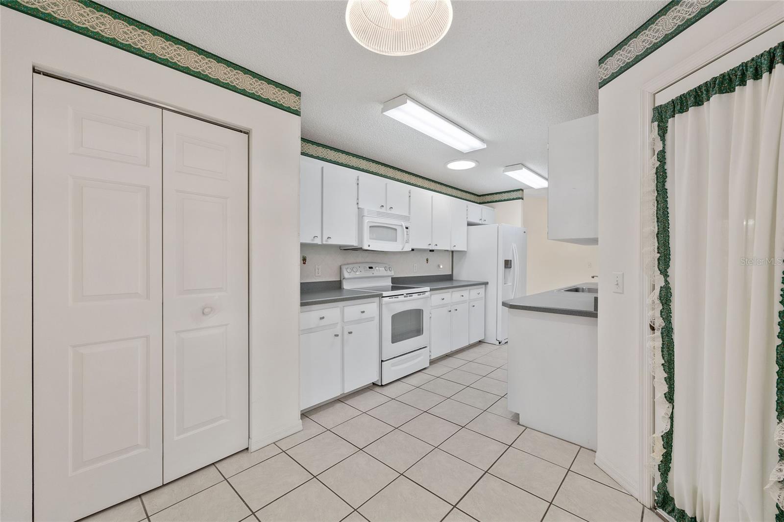 8492 SW 61ST TERRACE RD, OCALA, FL, 34476