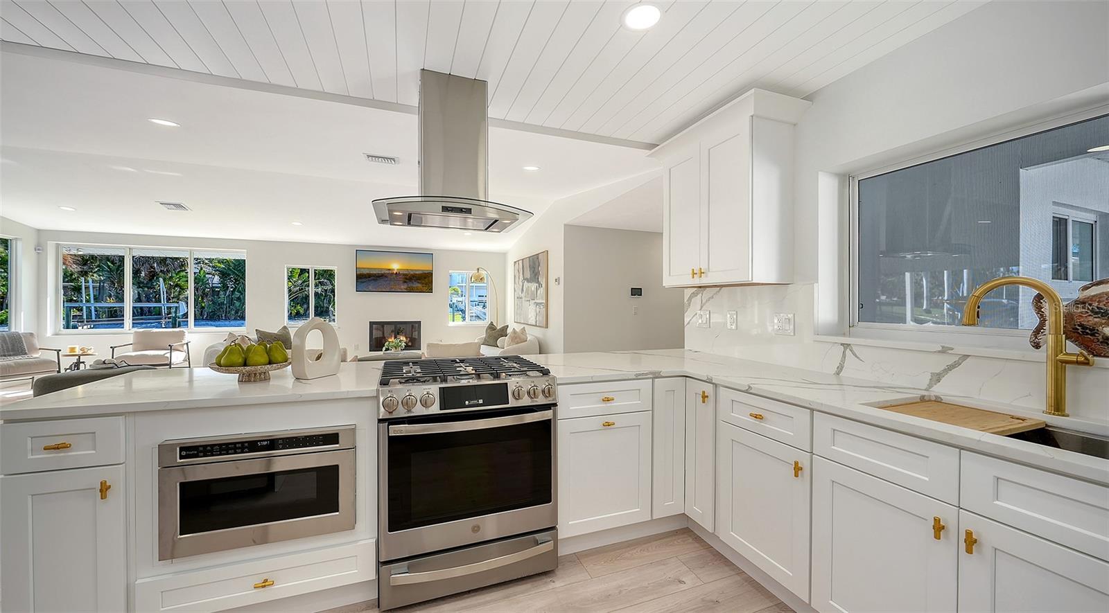 339 TREASURE BOAT WAY, SARASOTA, FL, 34242