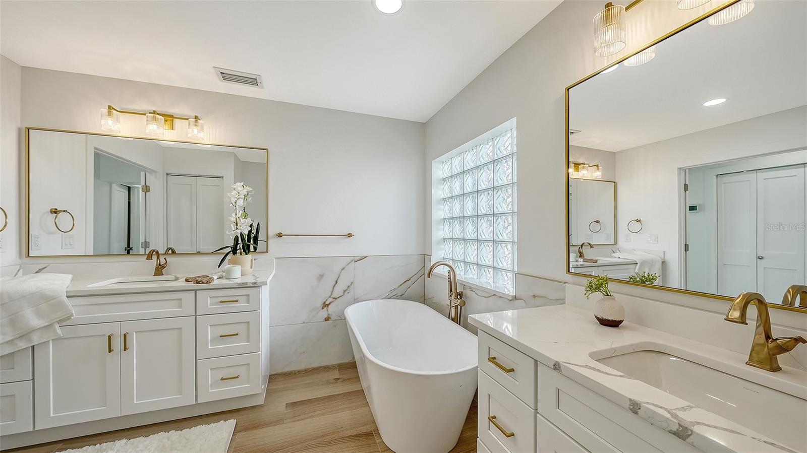 339 TREASURE BOAT WAY, SARASOTA, FL, 34242