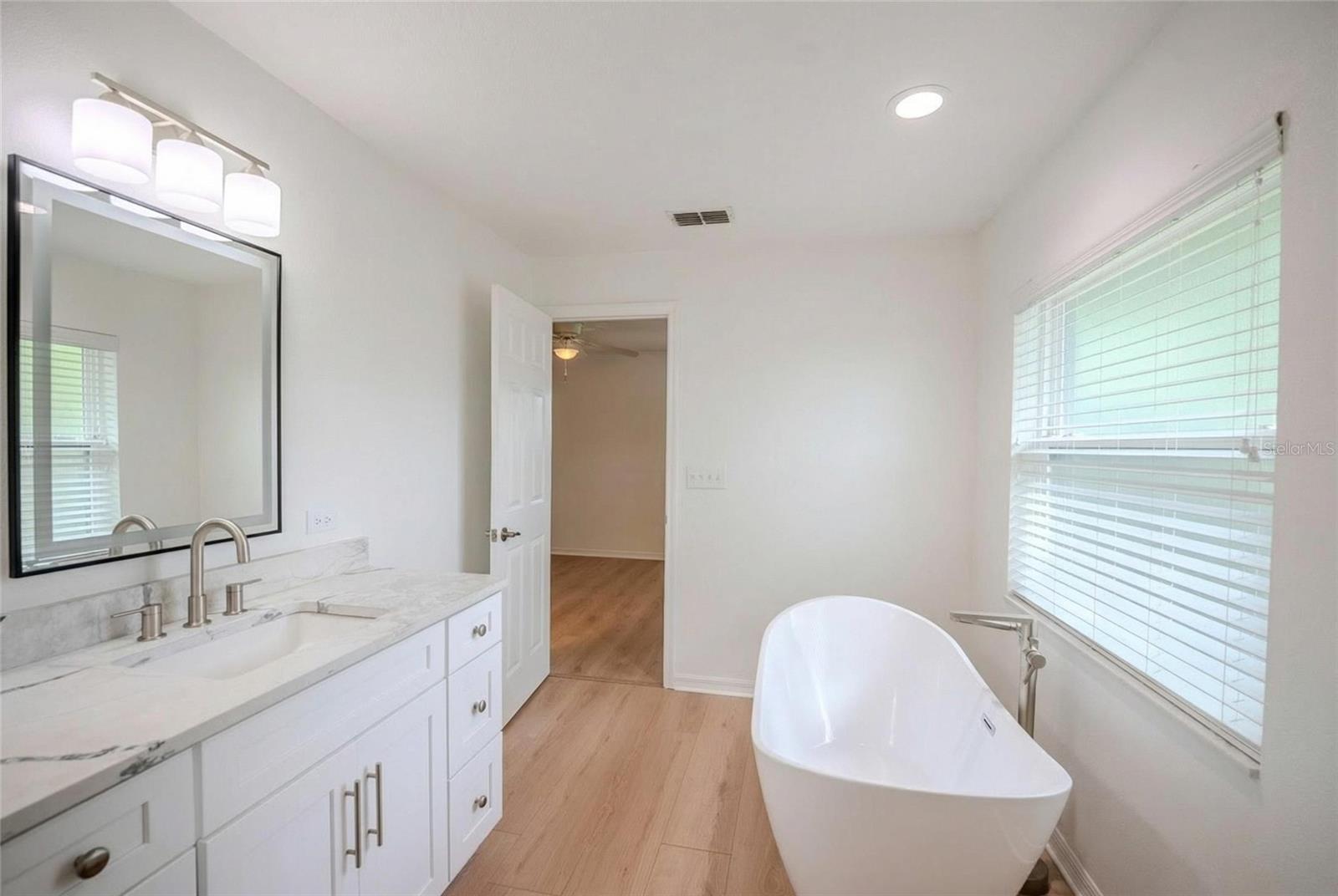 2475 SE 38TH ST, OCALA, FL, 34480
