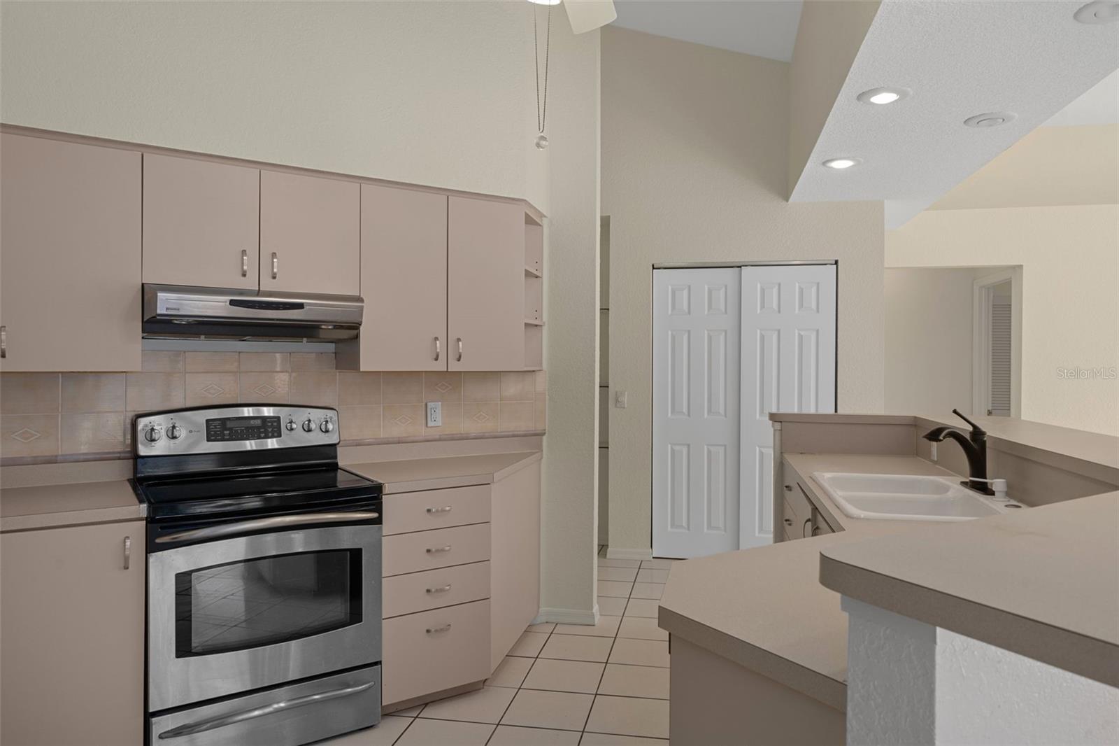 3185 ULMAN AVE, NORTH PORT, FL, 34286