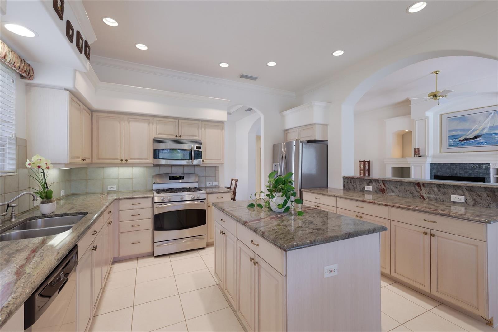 8428 MISTY MORNING CT, LAKEWOOD RANCH, FL, 34202