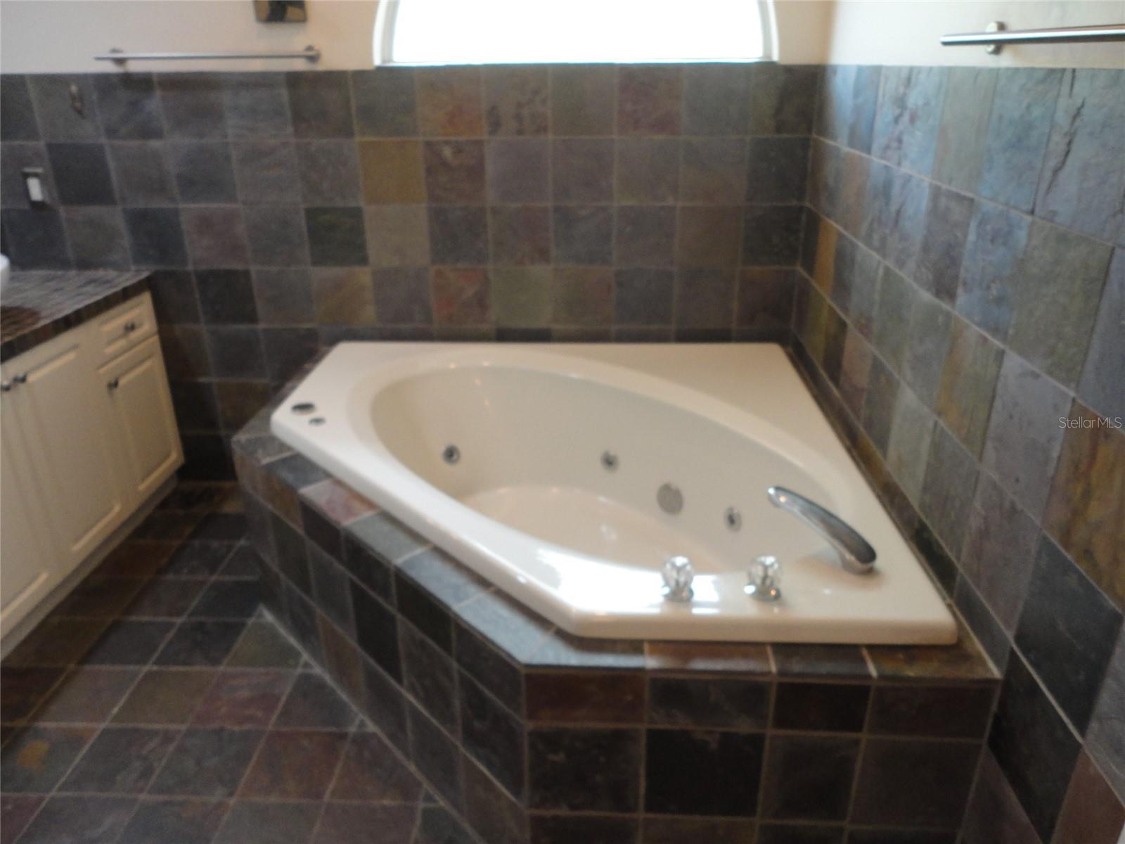 1112 NW 58TH TER, GAINESVILLE, FL, 32605