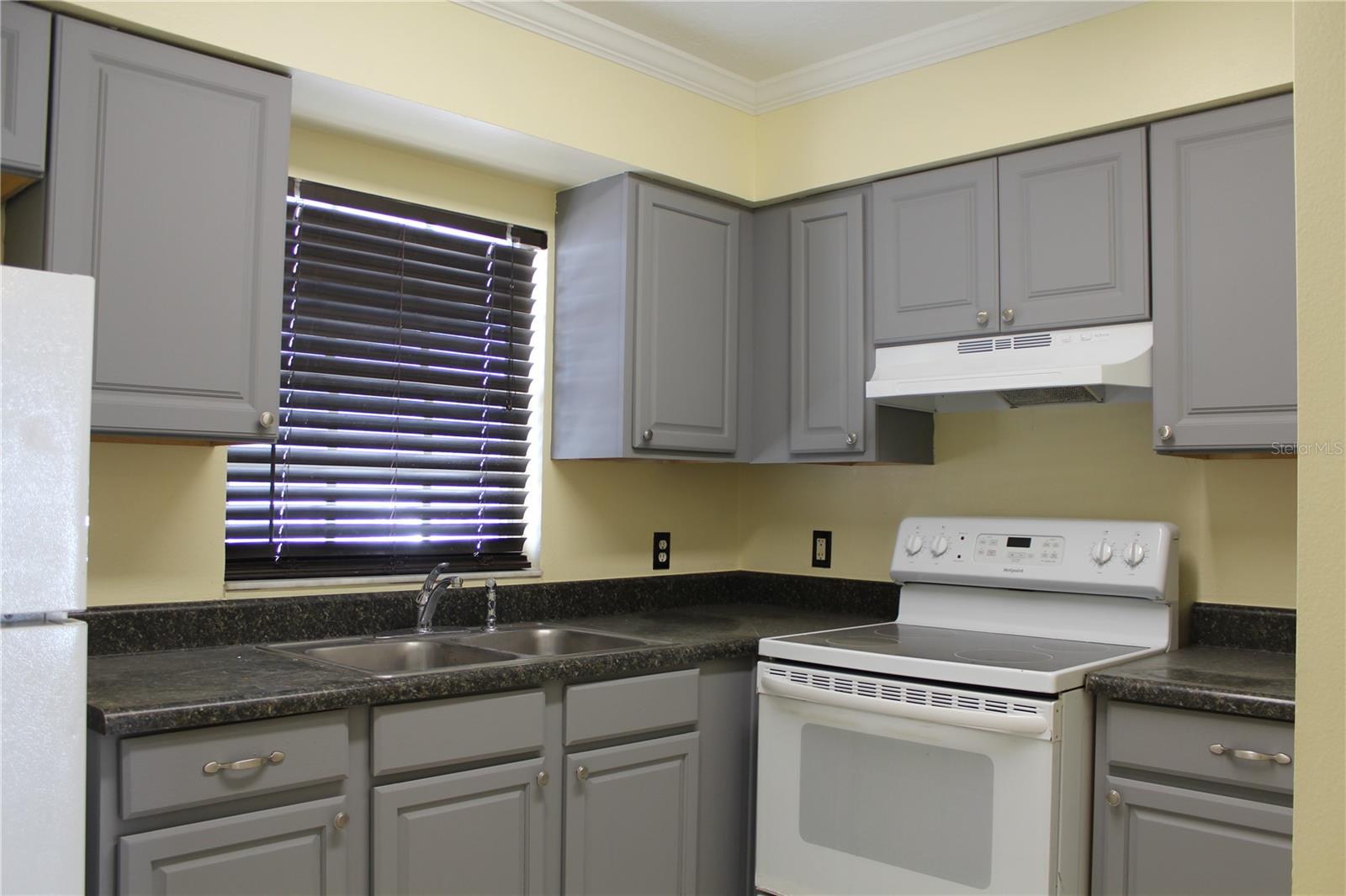 3607 W IDLEWILD AVE #302, TAMPA, FL, 33614