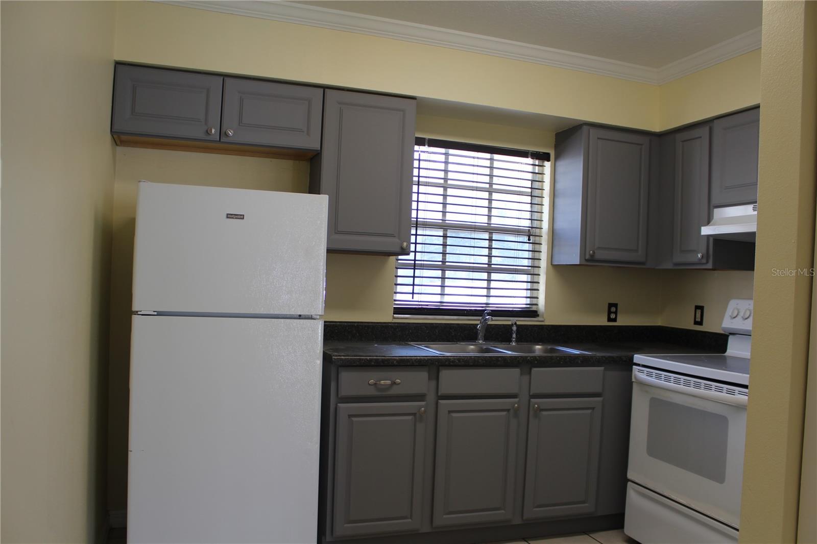 3607 W IDLEWILD AVE #302, TAMPA, FL, 33614