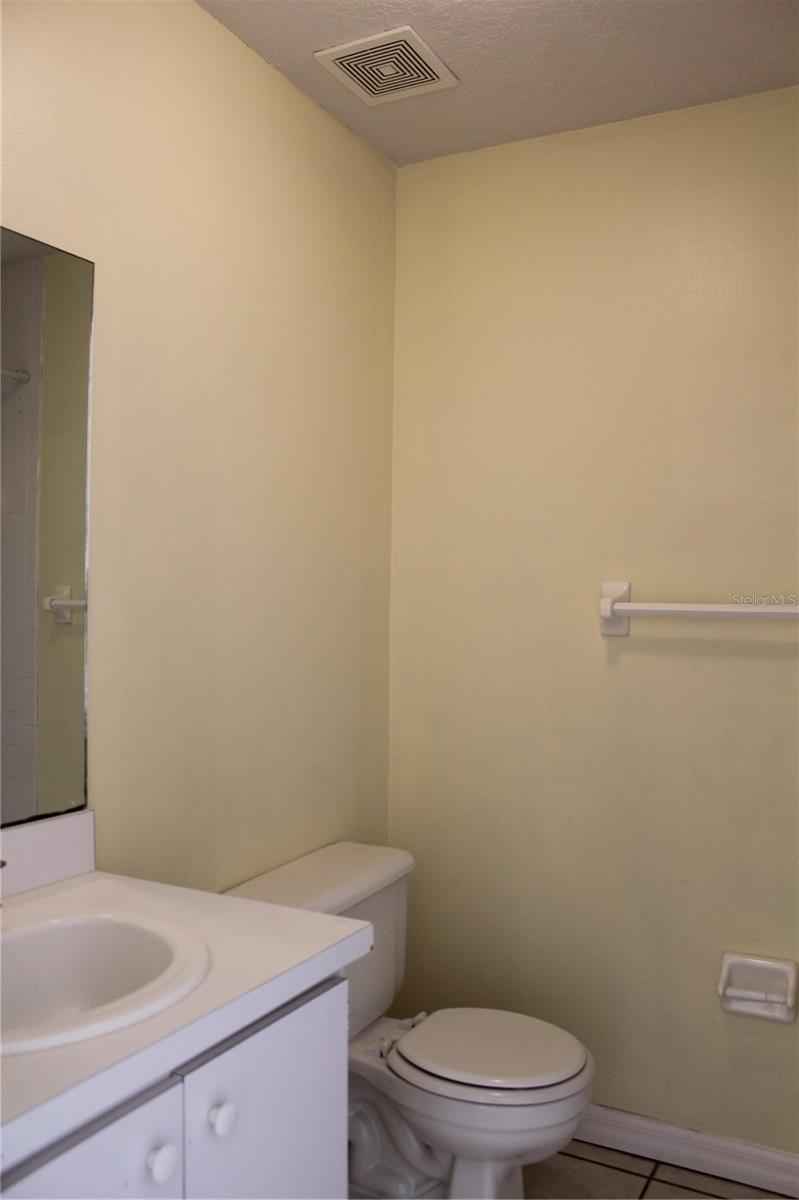 3607 W IDLEWILD AVE #302, TAMPA, FL, 33614