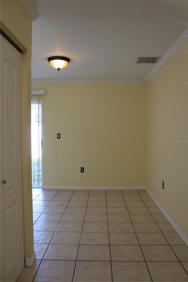 3607 W IDLEWILD AVE #302, TAMPA, FL, 33614