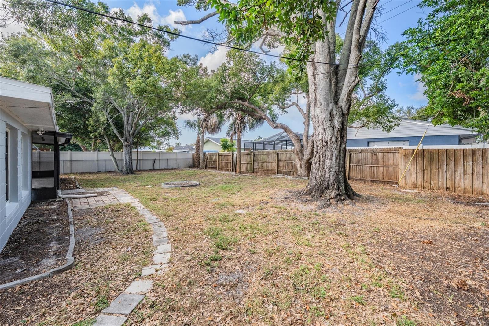 6472 113 ST, SEMINOLE, FL, 33772