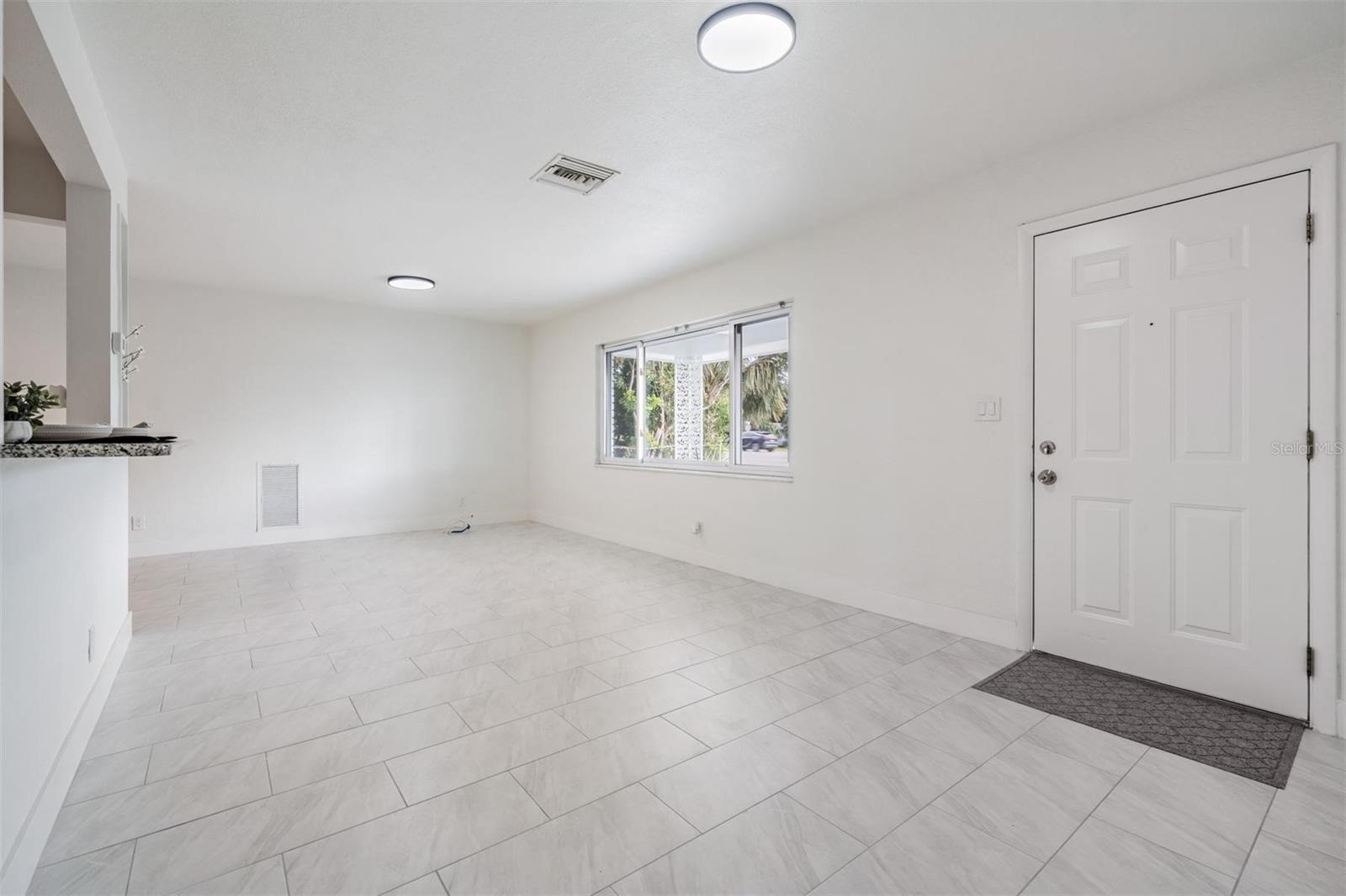 6472 113 ST, SEMINOLE, FL, 33772