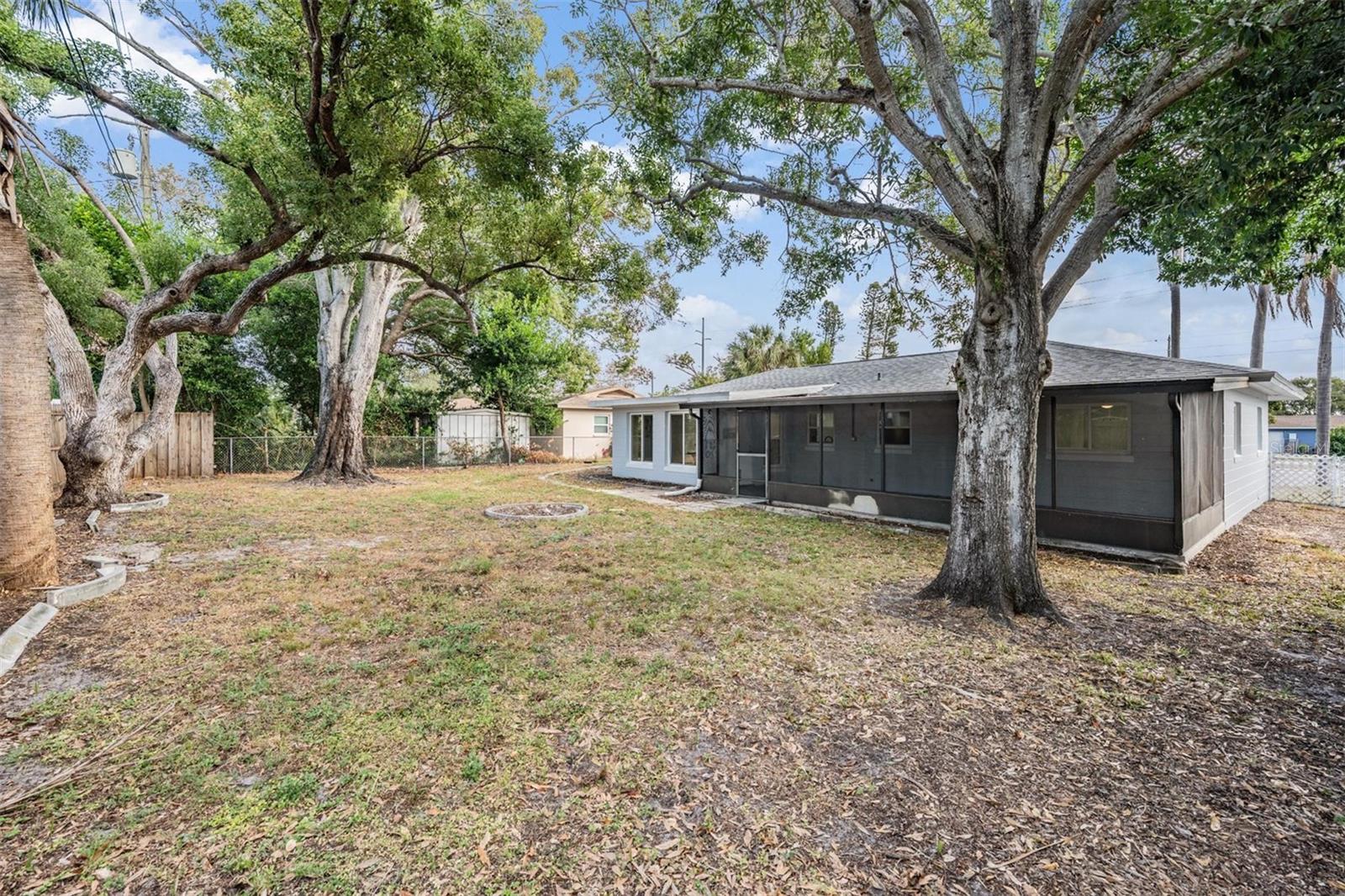 6472 113 ST, SEMINOLE, FL, 33772