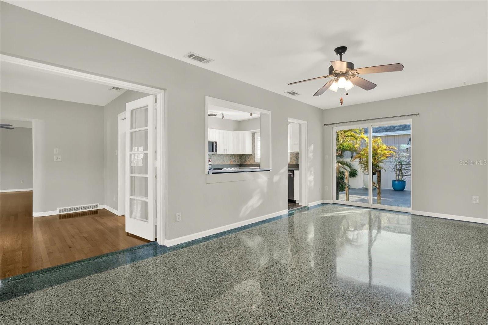 423 48TH ST N, ST PETERSBURG, FL, 33713
