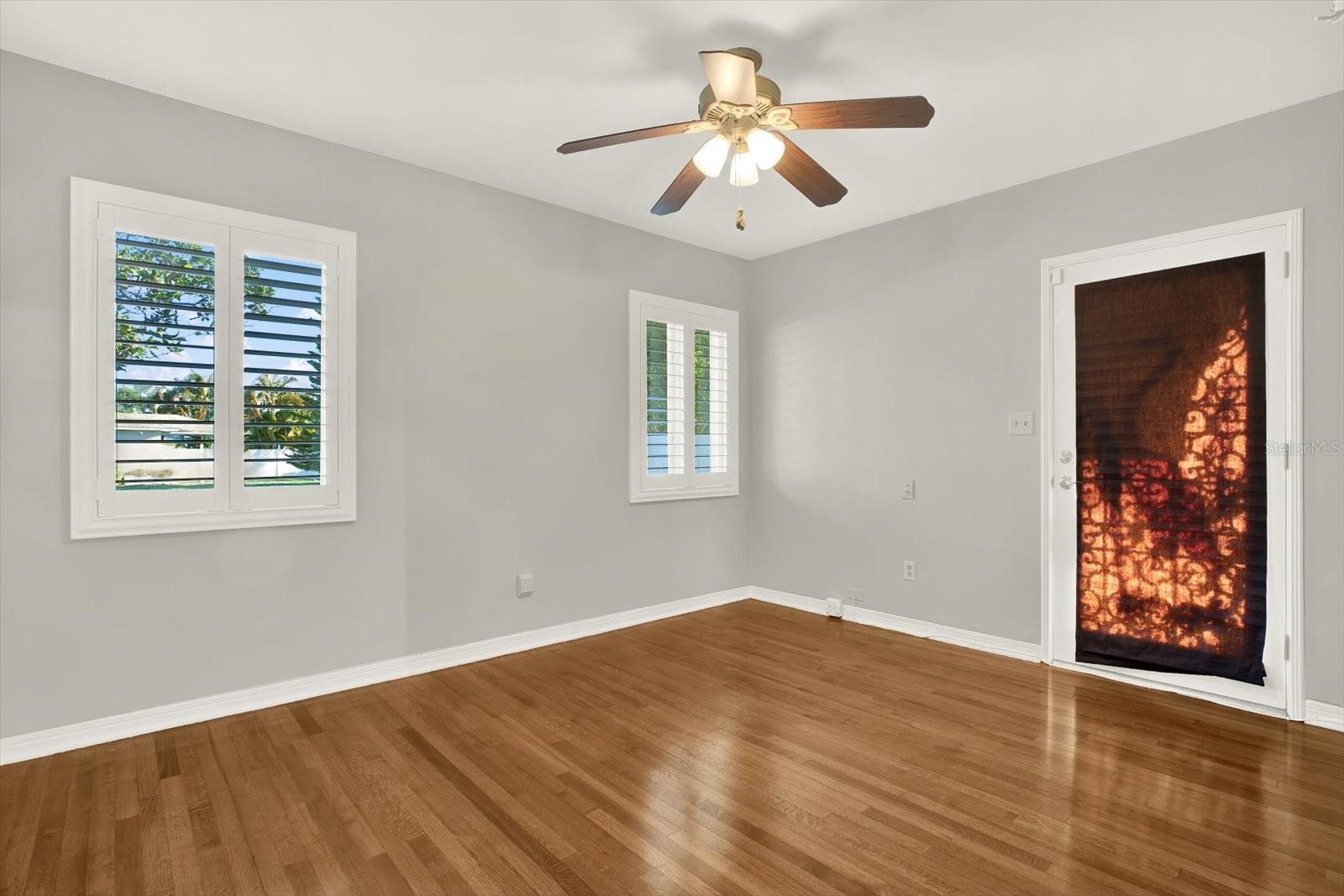 423 48TH ST N, ST PETERSBURG, FL, 33713