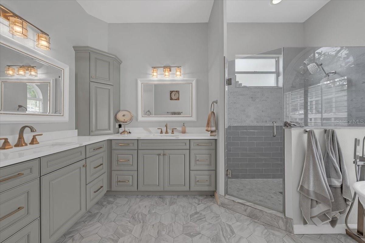 3301 CYPRESS LANDING DR, VALRICO, FL, 33596