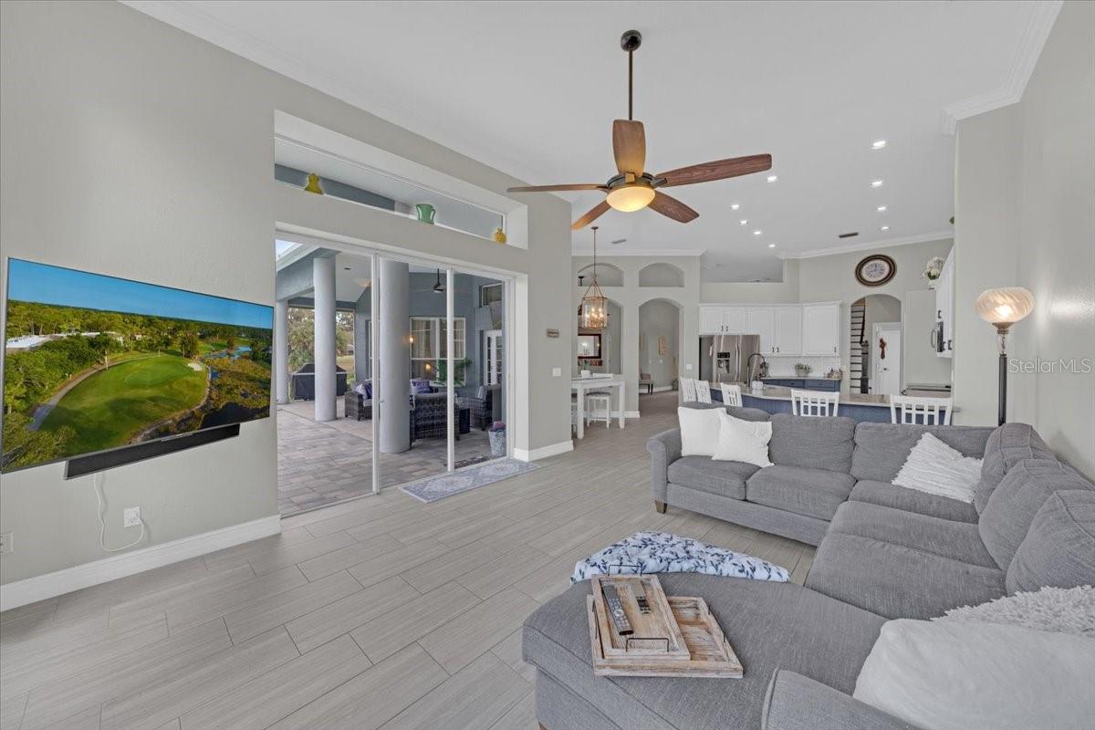 3301 CYPRESS LANDING DR, VALRICO, FL, 33596