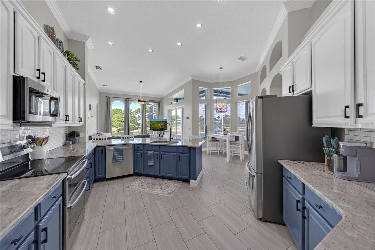 3301 CYPRESS LANDING DR, VALRICO, FL, 33596