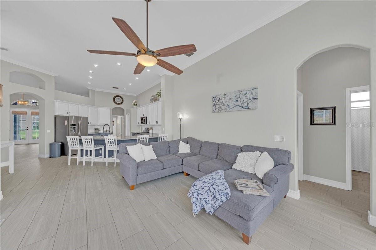 3301 CYPRESS LANDING DR, VALRICO, FL, 33596