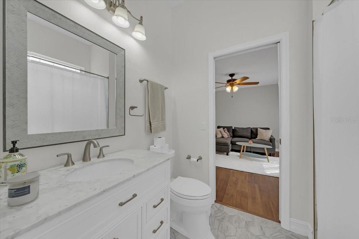3301 CYPRESS LANDING DR, VALRICO, FL, 33596