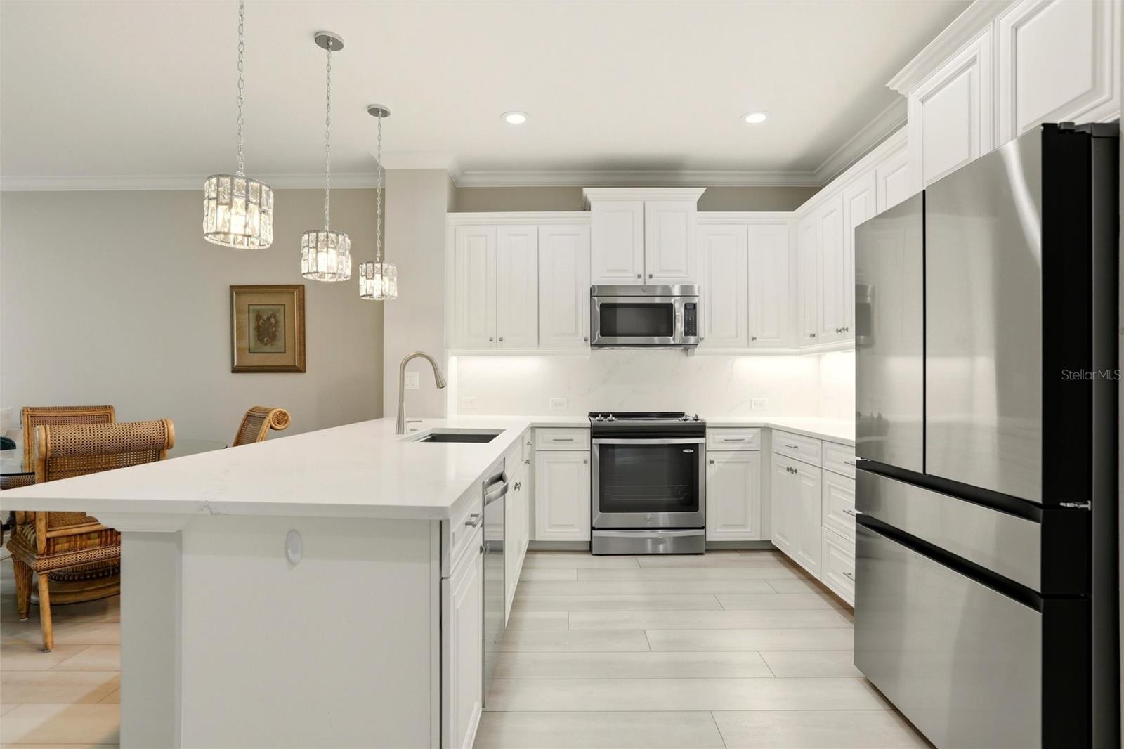 8142 MIRAMAR WAY, LAKEWOOD RANCH, FL, 34202