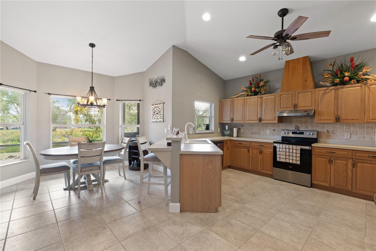 27350 SAN CARLOS DR, PUNTA GORDA, FL, 33983