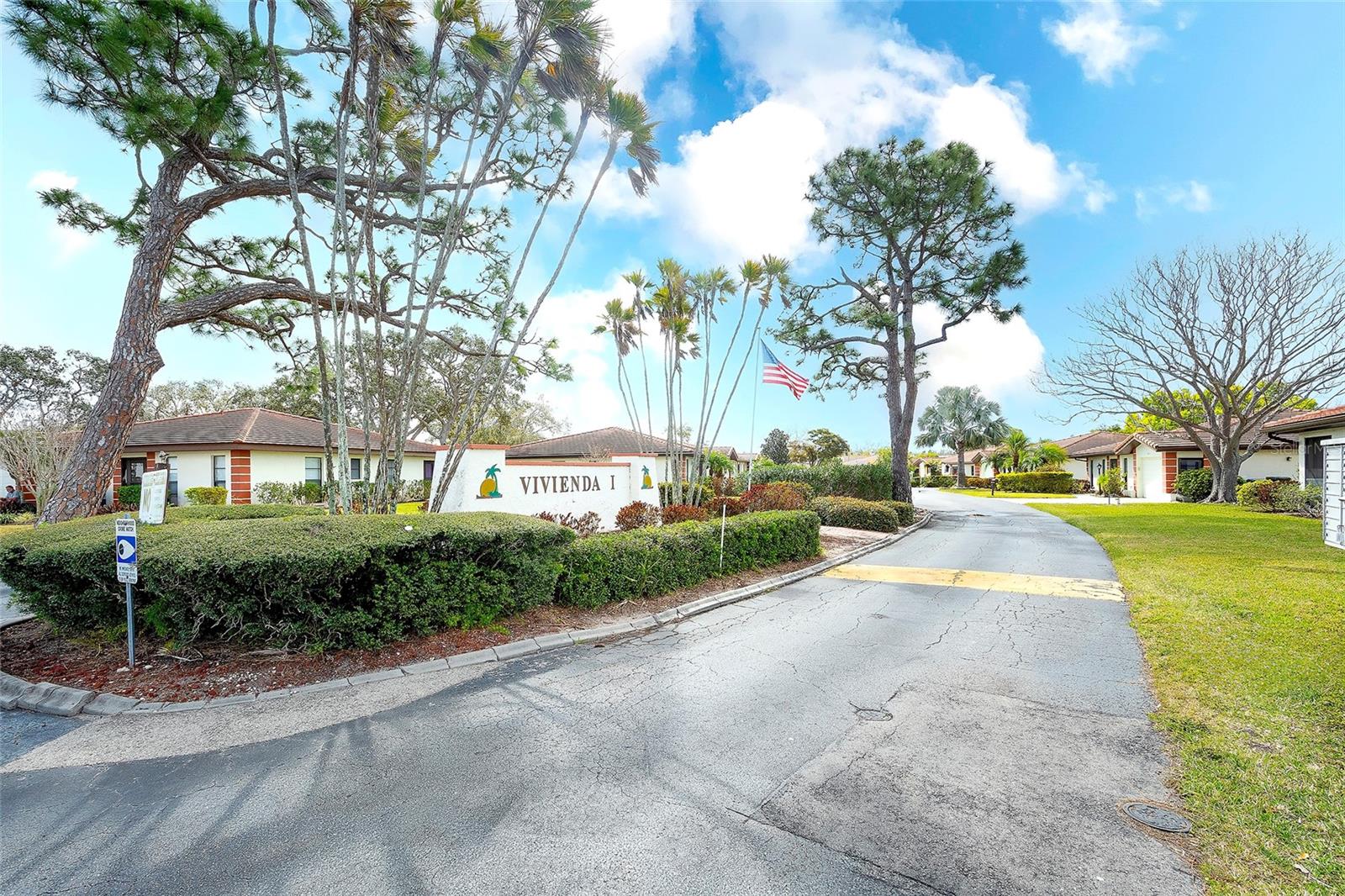 6004 VIVIENDA DR #8, BRADENTON, FL, 34207