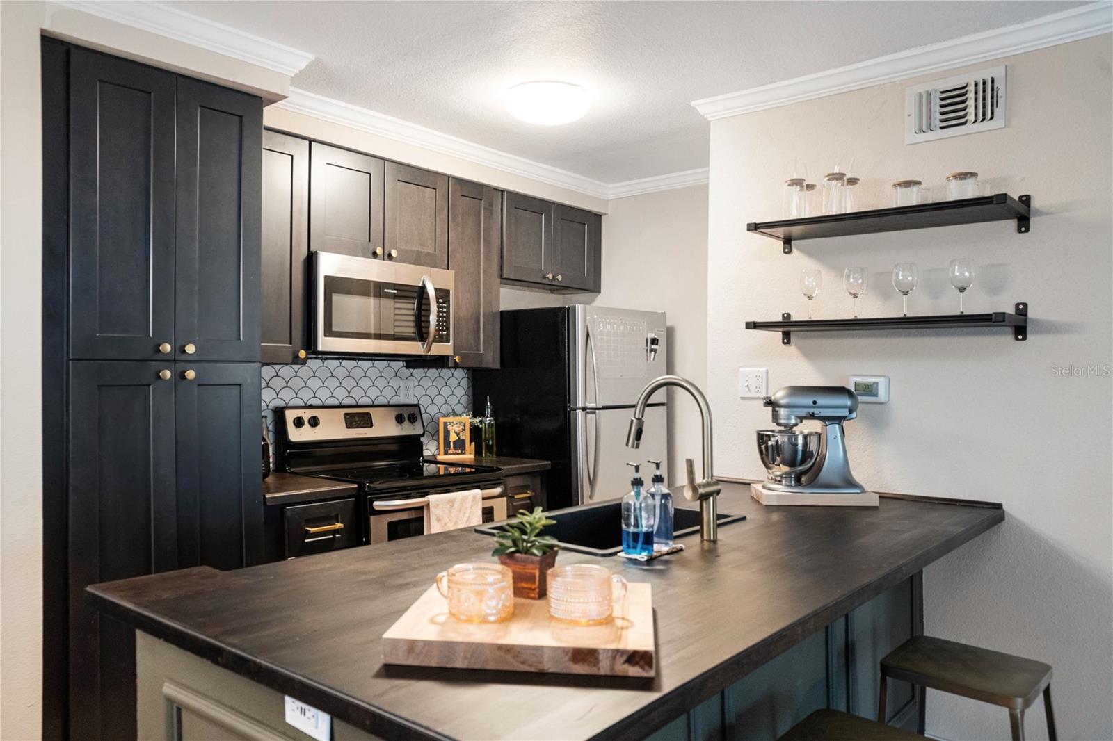 5306 SANTA ROSA CT #341, TAMPA, FL, 33609