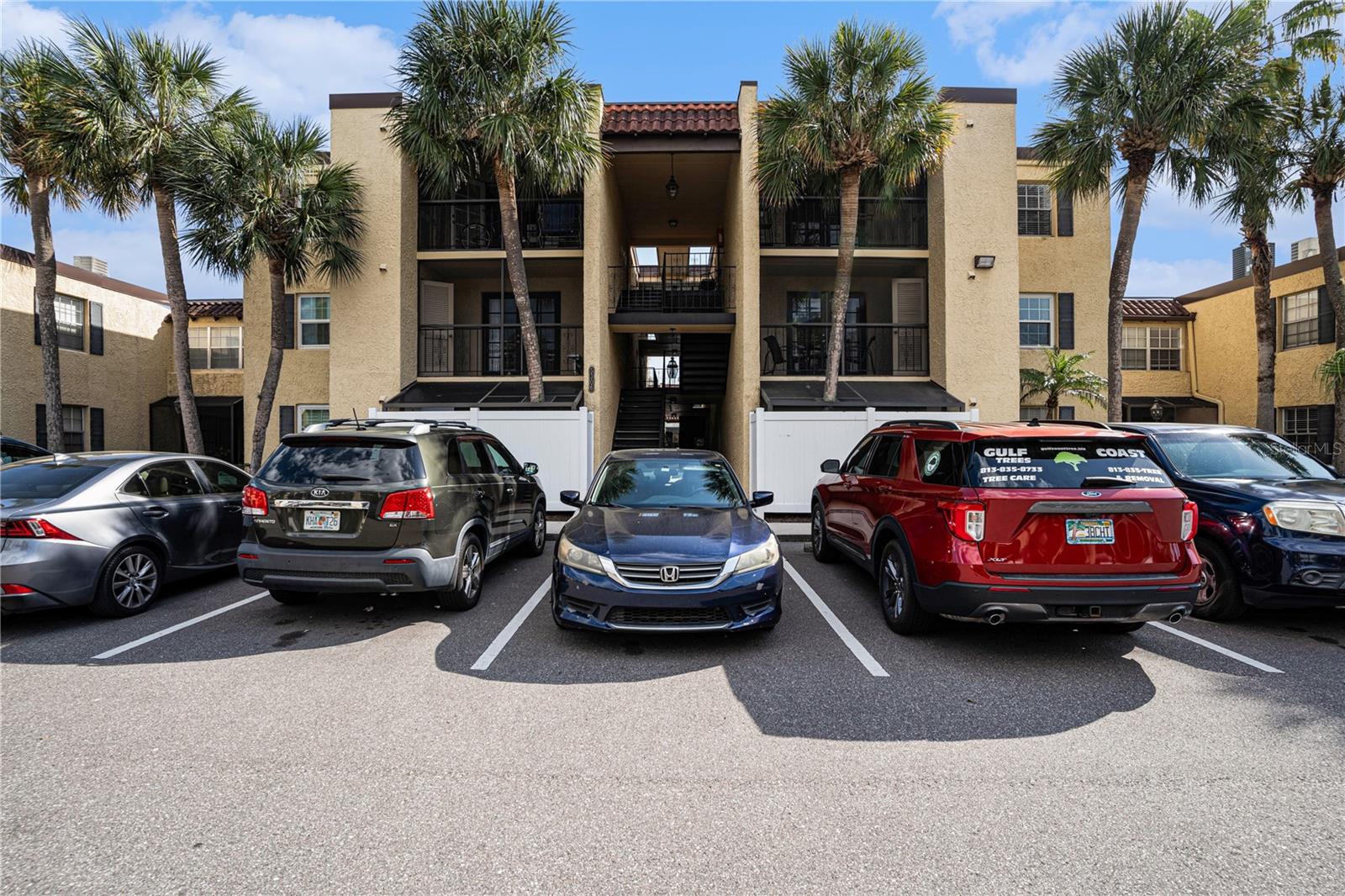5306 SANTA ROSA CT #341, TAMPA, FL, 33609