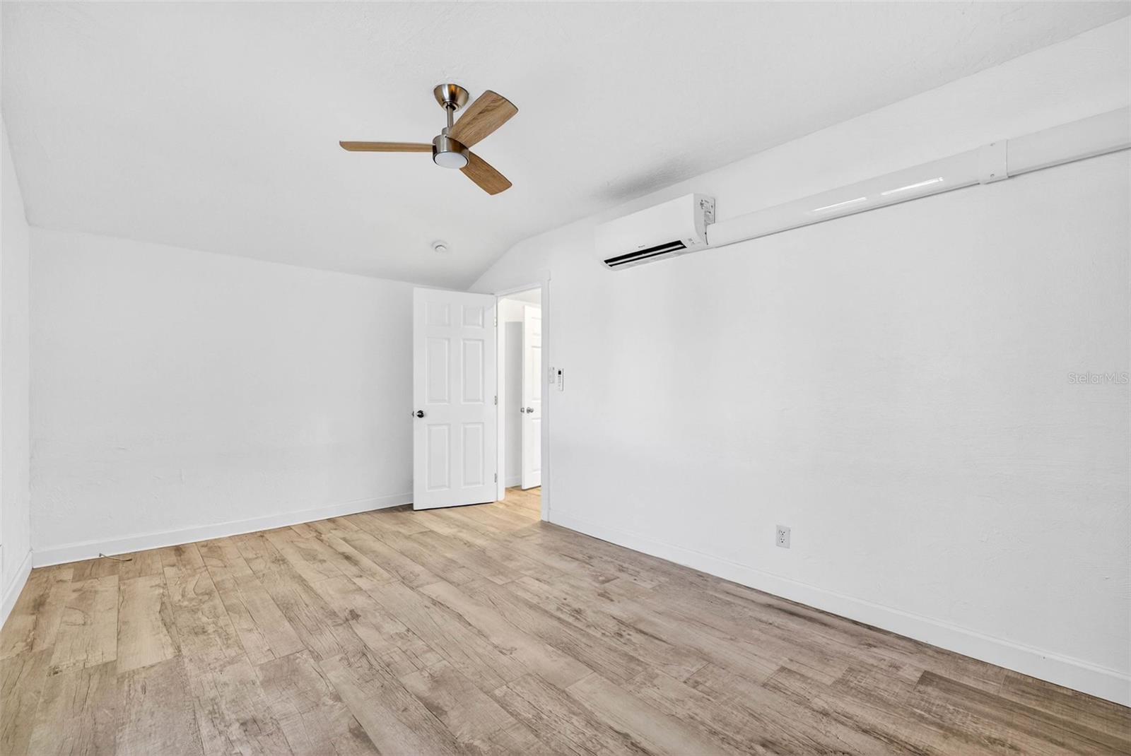236 SAN SALVADOR DR, DUNEDIN, FL, 34698