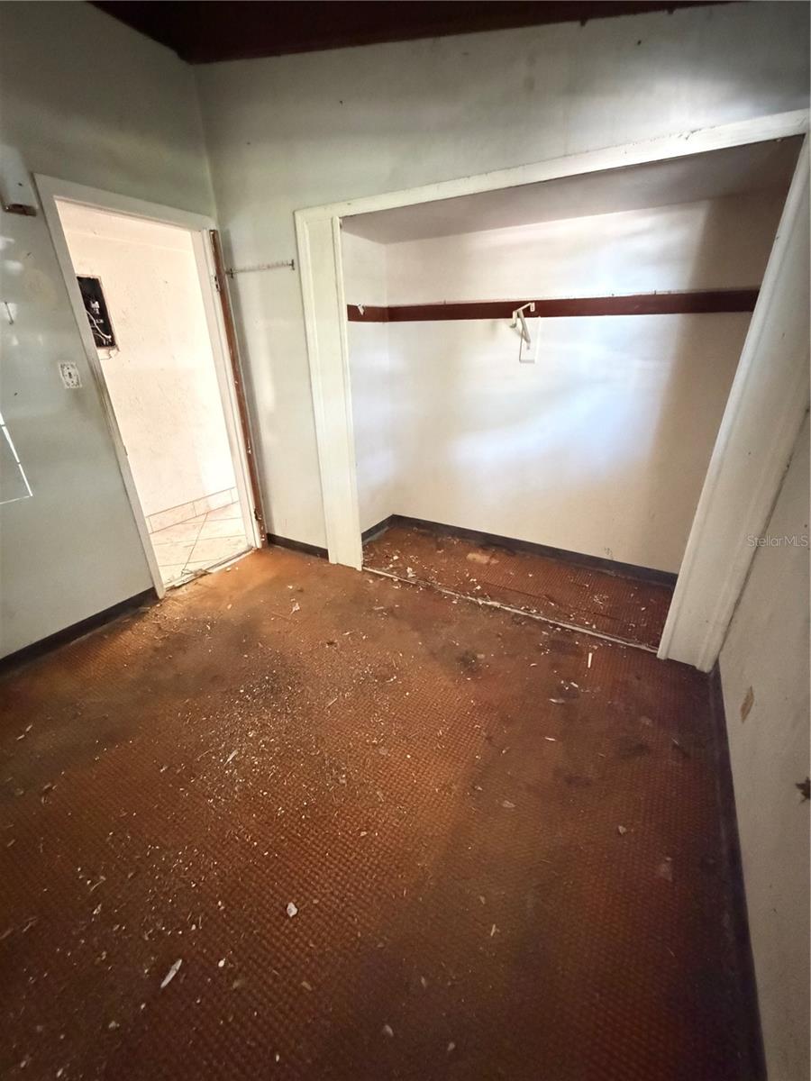 3907 SPENCE AVE, TAMPA, FL, 33614