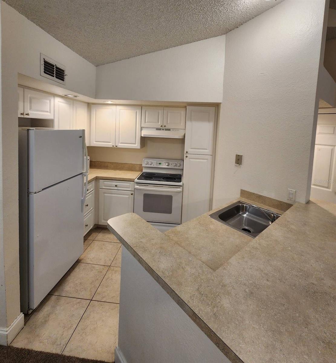 5737 GATLIN AVE #423, ORLANDO, FL, 32822