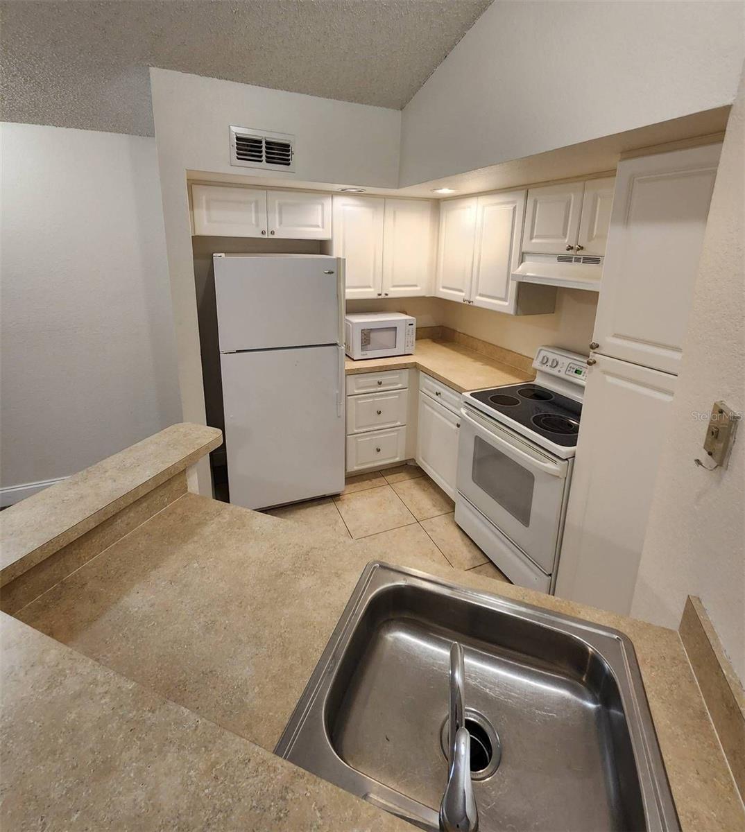 5737 GATLIN AVE #423, ORLANDO, FL, 32822