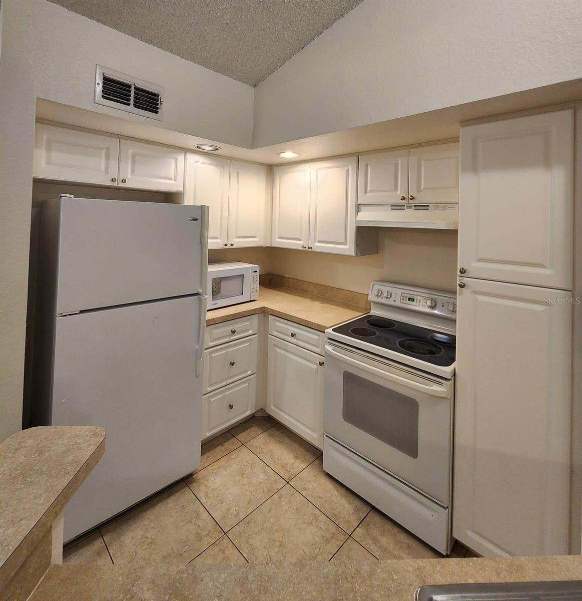 5737 GATLIN AVE #423, ORLANDO, FL, 32822
