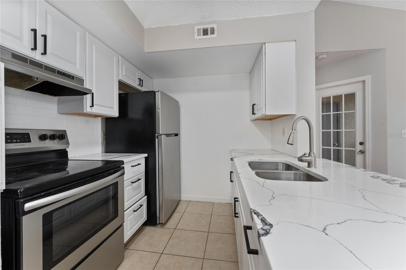 437 FOUNTAINHEAD CIR #283, KISSIMMEE, FL, 34741