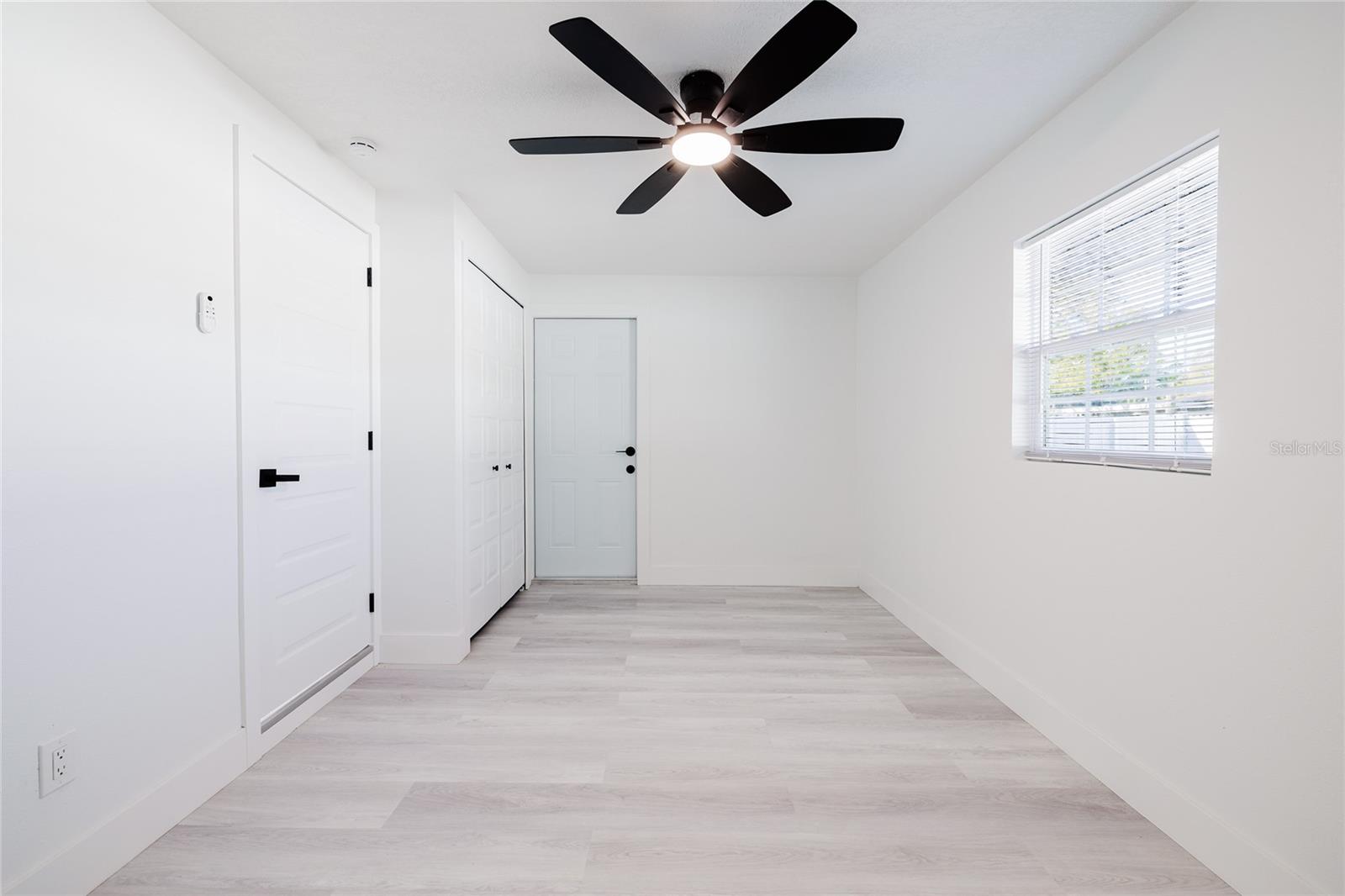 1832 GREENHILL DR, CLEARWATER, FL, 33755